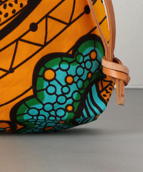 ODETTE E ODILE（オデットエオディール）の「Kanga lesoｷﾝﾁｬｸ（ショルダーバッグ・レディース・オレンジ/イエロー/ケリー/ネイビー・FREE）」の9枚目の写真