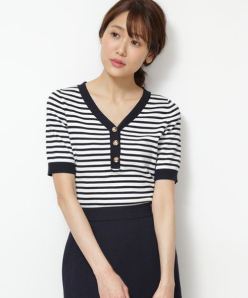 NATURAL BEAUTY BASIC（ナチュラルビューティーベーシック）の「[洗える]サマーコットンベーシックニット（ニット/セーター・レディース・ベージュ/ネイビー/オフホワイト/マジェンタ/ホワイト系その他/ダークブルー・MEDIUM）」の3枚目の写真