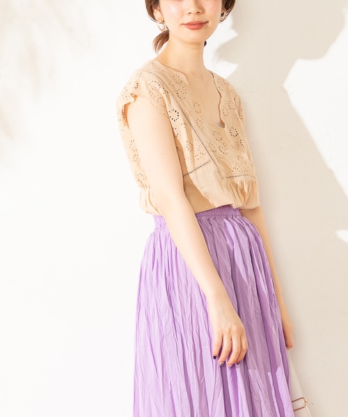 natural couture（ナチュラルクチュール）の「綿レースガーリーブラウス（Tシャツ/カットソー・レディース・ブラック/ベージュ/オフホワイト/オレンジ・FREE）」の2枚目の写真