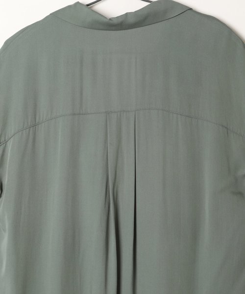PAGEBOY（ページボーイ）の「【WEB限定】レーヨンカイキンシャツ（シャツ/ブラウス・レディース・パープル/ブルー/アイボリー/ベージュ/グリーン・FREE）」の8枚目の写真