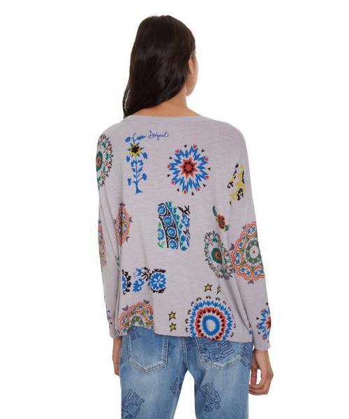Desigual(デシグアル)の「ライトゲージプルオーバー UPPER(スウェット・レディース・レッド/ブラック・2L/S/M/L)」の8枚目の写真
