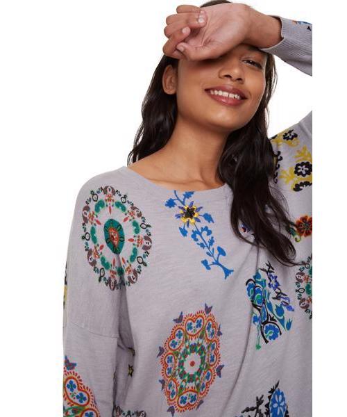 Desigual(デシグアル)の「ライトゲージプルオーバー UPPER(スウェット・レディース・レッド/ブラック・2L/S/M/L)」の9枚目の写真