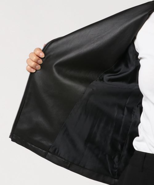 PICCIN（ピッチン）の「ベルト付きライダースジャケット（ライダースジャケット・レディース・ブラック/ブラウン・MEDIUM/LARGE）」の4枚目の写真