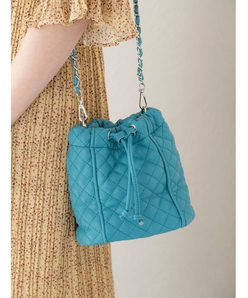 fifth(フィフス)の「キルティング巾着ショルダーバッグ(ショルダーバッグ・レディース・カーキ/ブルー/アイボリー・FREE)」の3枚目の写真