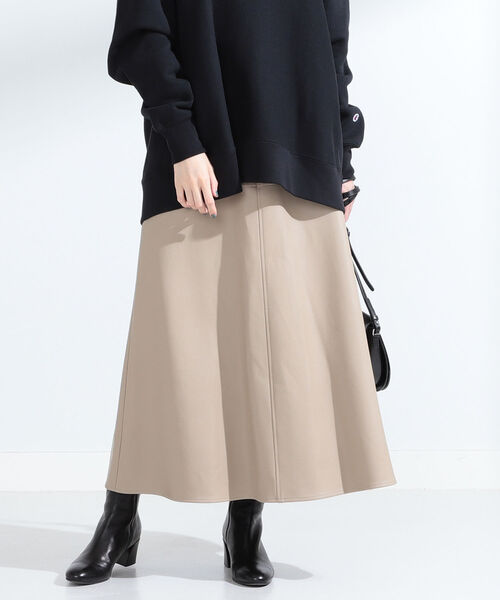 【美品】Ray BEAMS フェイクレザーロングスカート Ray BEAMS（レイビームス）の「Ray BEAMS / フェイク レザー A