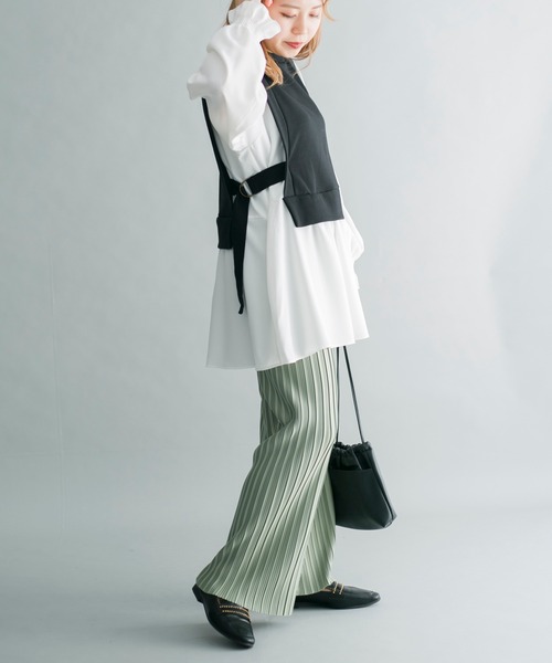 prose verse(プロズヴェール)の「カットソー×シャツドッキングプルオーバー(Tシャツ/カットソー・レディース・ブラック/カーキ/ホワイト系その他/バイオレット・フリ-)」の3枚目の写真