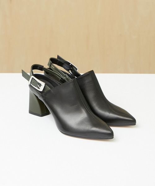 UNITED TOKYO（ユナイテッドトウキョウ）の「バイカラーヒールサボ（パンプス・レディース・ブラック/ベージュ・1/2）」の2枚目の写真