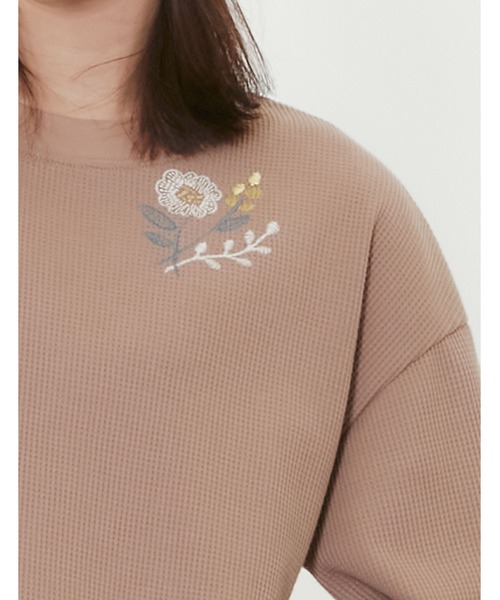 POU DOU DOU(プードゥドゥ)の「ワッフルウエストベルト付き刺繍トップス(Tシャツ/カットソー・レディース・ライトブルー/アイボリー/モカ・3)」の22枚目の写真