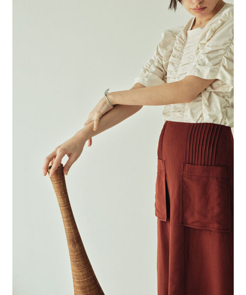 Ray BEAMS（レイビームス）の「RBS / ピンタック アウト ポケット スカート（スカート・レディース・ブラウン/マスタード・M/S）」の4枚目の写真