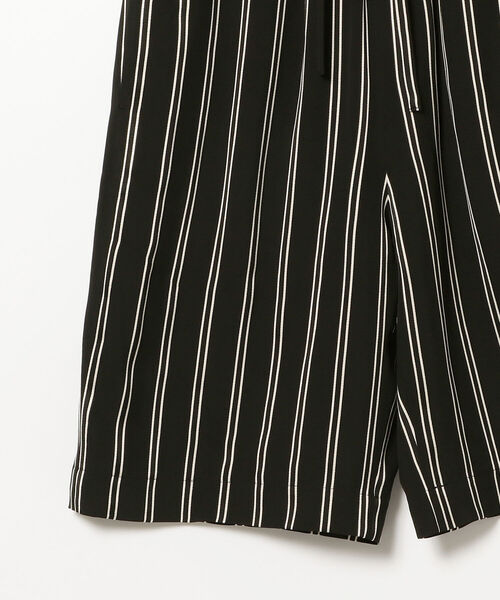 TACASI（タキャシ）の「TA CA Si / STRIPE イージーショーツ（その他パンツ・メンズ・ブラック・ONE SIZE）」の4枚目の写真