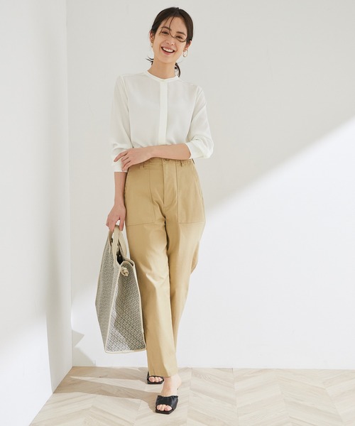 ROPE'(ロペ)の「【洗える】デシンノーカラーシャツ(シャツ/ブラウス・レディース・ブラック/オフホワイト/ピンク系その他・38)」の7枚目の写真