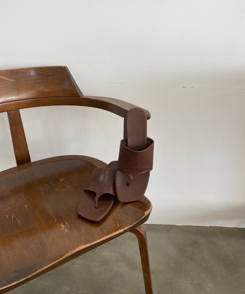 lawgy（ラウジー）の「flat tong sandal（サンダル・レディース・ブラック/ベージュ/ブラウン・S/M/L）」の17枚目の写真