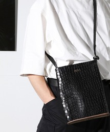 EARLE（アール）の「EARLE アール / Shoe sole bag シューソールキップレザーショルダーバッグ / ER0501（ショルダーバッグ・レディース）」