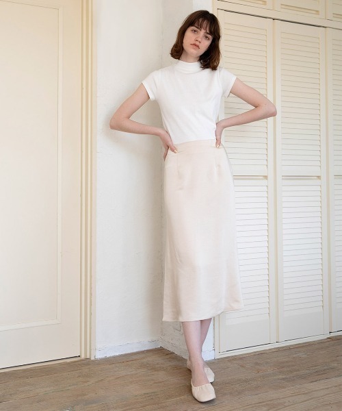 mangata(モンガータ)の「High neck tee(Tシャツ/カットソー・レディース・ホワイト/ブラック・FREE)」の11枚目の写真