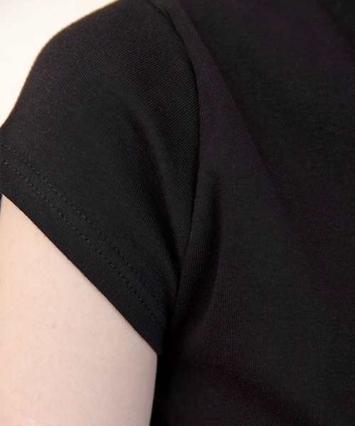 mangata(モンガータ)の「High neck tee(Tシャツ/カットソー・レディース・ホワイト/ブラック・FREE)」の9枚目の写真