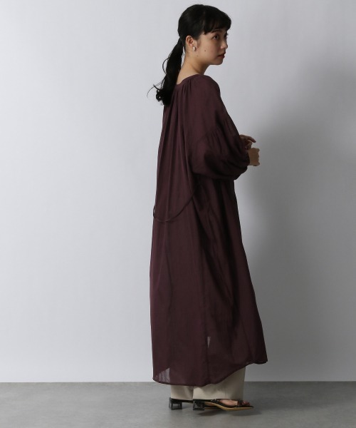 LOWRYS FARM（ローリーズファーム）の「ソデボリュームボイルワンピース　952215（ワンピース・レディース・オフホワイト/ブラック/ダークブラウン/ブルー/イエロー・FREE）」の3枚目の写真