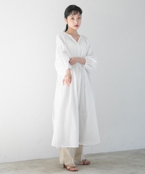 LOWRYS FARM（ローリーズファーム）の「ソデボリュームボイルワンピース　952215（ワンピース・レディース・オフホワイト/ブラック/ダークブラウン/ブルー/イエロー・FREE）」の18枚目の写真