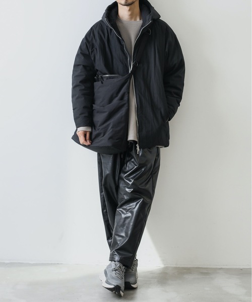 ATTACHMENT（アタッチメント）の「C/NY TYPEWRIGHTER CLOTH HOODED DOWN COAT（ダウンジャケット/コート・メンズ・ライトグレー/ブラック・2/1/3）」の13枚目の写真