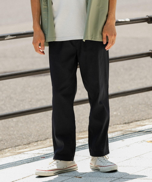 ITEMS URBANRESEARCH(アイテムズ アーバンリサーチ)の「【セットアップ着用可能】パナマイージーパンツ(その他パンツ・メンズ・ネイビー/ブラック/ブラウン・MEDIUM/LARGE)」の1枚目の写真