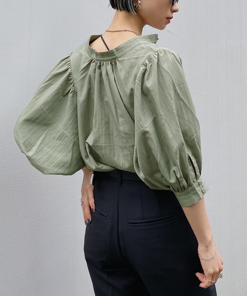 PAGEBOY（ページボーイ）の「ボリュームスリーブブラウス2（シャツ/ブラウス・レディース・オフホワイト/ブラック/ブラウン系その他/ベージュ系その他/オリーブ・FREE）」の12枚目の写真