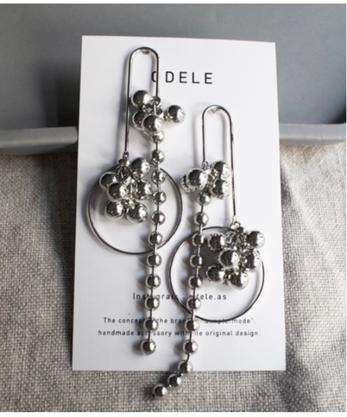 tone（トーン）の「【ODELE】waterfall(MA)（ピアス（両耳用）・レディース・シルバー・FREE）」の4枚目の写真