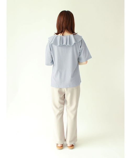 ehka sopo（エヘカソポ）の「カット楊柳ラッフル衿プルオーバー（Tシャツ/カットソー・レディース・オフホワイト/ブラック/サックスブルー・ﾌﾘ-）」の8枚目の写真