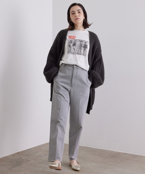 SALON adam et rope'（サロン アダム エ ロペ）の「<春まで使える>ローゲージ袖ボリュームニットカーディガン（カーディガン/ボレロ・レディース・チャコールグレー/ブラウン/オフホワイト・FREE）」の15枚目の写真