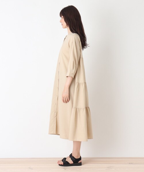 DRESKIP（ドレスキップ）の「◆バックティアードロングワンピース（ワンピース・レディース・カーキ/ライトベージュ/ネイビー・02/03/04）」の8枚目の写真
