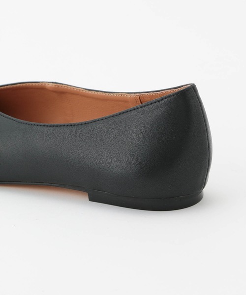 ROPE'（ロペ）の「ソフトスクエアカッターシューズ（パンプス・レディース・ホワイト/ブラック/パープル系その他・36/37/36.5/37.5/35.5）」の4枚目の写真