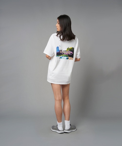 GUACAMOLE(ガカモレ)の「Functional pocket half t shirt/4D print(Tシャツ/カットソー・メンズ・ブラック/ホワイト/ベージュ/グレー・LXL/ML)」の2枚目の写真