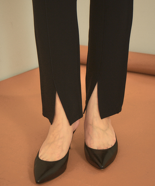 Rouge vif（ルージュヴィフ）の「フロントスリットウエストゴムパンツ（その他パンツ・レディース・グリーン/モカ/ブラック・36/38）」の9枚目の写真