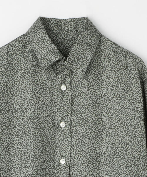 SOULEIADO（ソレイアード）の「シルクプリント オーバーサイズシャツ（シャツ/ブラウス・メンズ・ブラック系その他/グリーン系その他3/グレー系その他/ブルー系その他4/グリーン系その他2・5/6）」の11枚目の写真