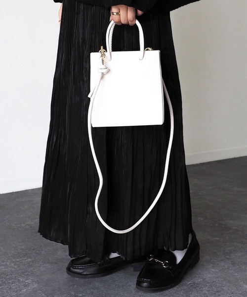 Riberry（リベリー）の「ショッパー風ミニショルダーバッグ（ショルダーバッグ・レディース・ホワイト/ブラック/ブラウン・FREE）」の14枚目の写真