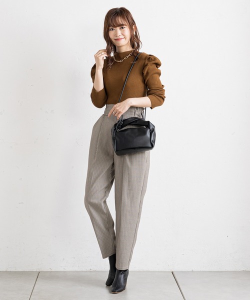 prose verse(プロズヴェール)の「2WAYスクエアショルダーバッグ(ショルダーバッグ・レディース・オフホワイト/ブラック/グリーン・フリ-)」の13枚目の写真