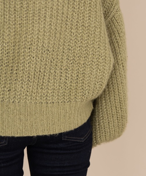 NEUNA（ヌナ）の「ニュアンスカラーモヘアライクボリュームスリーブニット（ニット/セーター・レディース・ブラック/グリーン/アイボリー・FREE）」の22枚目の写真