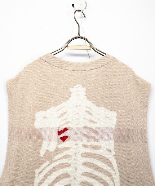 masterkey（マスターキー）の「masterkey マスターキー / FLYING-B ボーンズ柄ジャガードニットベスト / MK22S-K-10（ベスト・メンズ・ベージュ/インディゴブルー・2/1）」の9枚目の写真