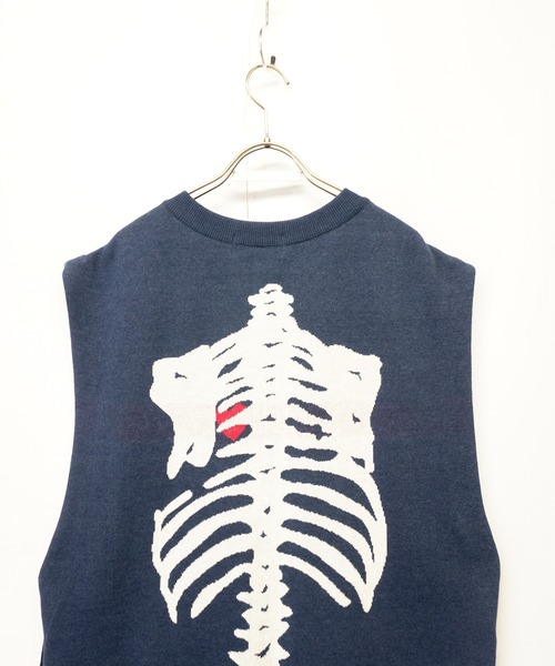 masterkey（マスターキー）の「masterkey マスターキー / FLYING-B ボーンズ柄ジャガードニットベスト / MK22S-K-10（ベスト・メンズ・ベージュ/インディゴブルー・2/1）」の13枚目の写真