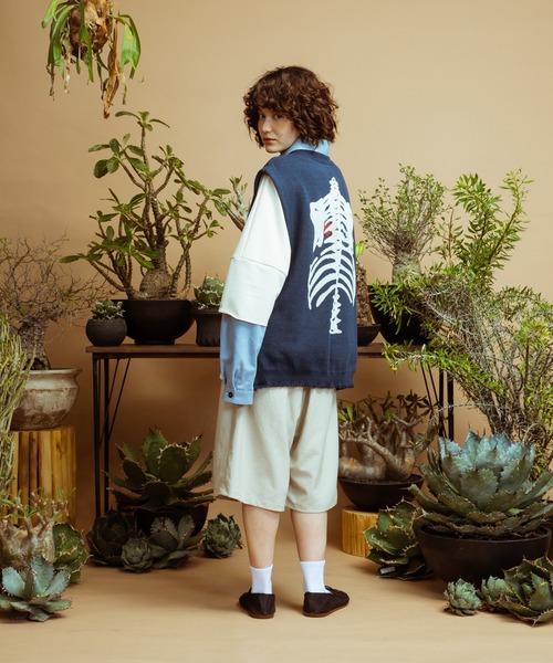 masterkey（マスターキー）の「masterkey マスターキー / FLYING-B ボーンズ柄ジャガードニットベスト / MK22S-K-10（ベスト・メンズ・ベージュ/インディゴブルー・2/1）」の19枚目の写真