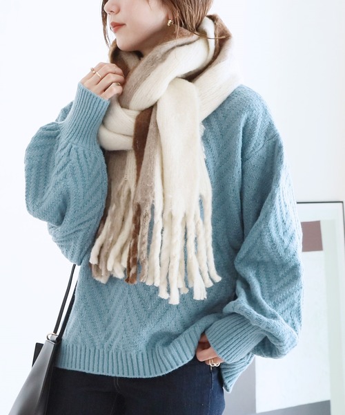 reca(レカ)の「ドルマンスリーブヘリンボーン編みニットプルオーバー(ニット/セーター・レディース・グリーン/マスタード/グレイッシュベージュ/ブルー・FREE)」の1枚目の写真