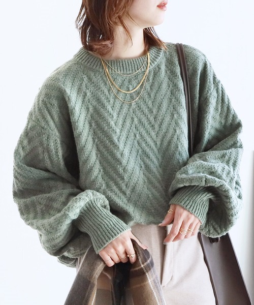 reca(レカ)の「ドルマンスリーブヘリンボーン編みニットプルオーバー(ニット/セーター・レディース・グリーン/マスタード/グレイッシュベージュ/ブルー・FREE)」の3枚目の写真