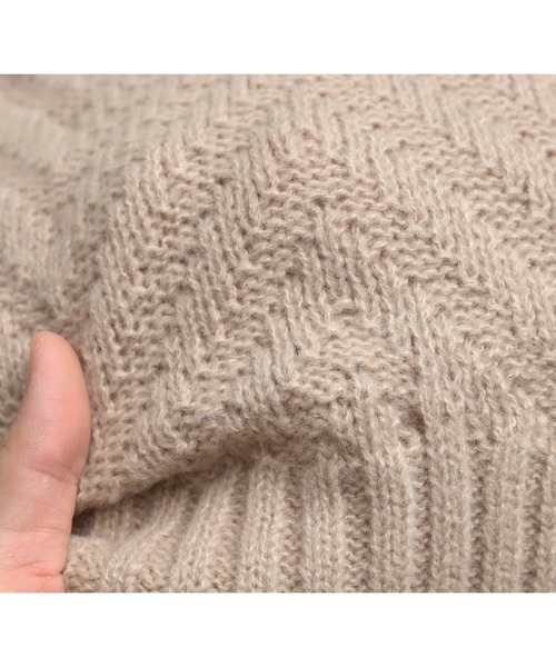 reca(レカ)の「ドルマンスリーブヘリンボーン編みニットプルオーバー(ニット/セーター・レディース・グリーン/マスタード/グレイッシュベージュ/ブルー・FREE)」の17枚目の写真