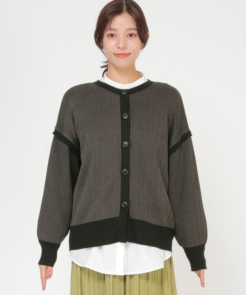 ikka(イッカ)の「ヘリンボーン柄2WAYニットプルオーバー(カーディガン/ボレロ・レディース・ブラック/ベージュ・M/L)」の6枚目の写真