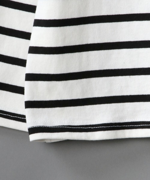 SITRY（シトリー）の「Panel border Loose silhouette boat neck T-shirt/パネルボーダー ルーズシルエット  ボートネック Ｔシャツ（Tシャツ/カットソー・メンズ・ブラック/レッド/ブルー/グリーン/ブラック系その他/ブルー系その他・M/L）」の8枚目の写真