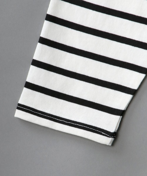 SITRY（シトリー）の「Panel border Loose silhouette boat neck T-shirt/パネルボーダー ルーズシルエット  ボートネック Ｔシャツ（Tシャツ/カットソー・メンズ・ブラック/レッド/ブルー/グリーン/ブラック系その他/ブルー系その他・M/L）」の9枚目の写真