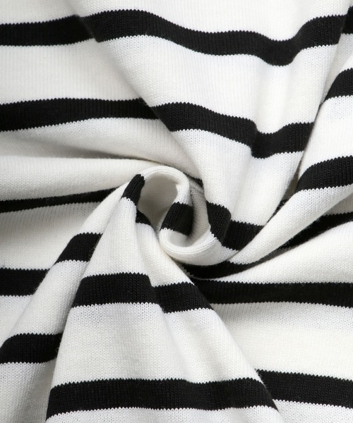 SITRY（シトリー）の「Panel border Loose silhouette boat neck T-shirt/パネルボーダー ルーズシルエット  ボートネック Ｔシャツ（Tシャツ/カットソー・メンズ・ブラック/レッド/ブルー/グリーン/ブラック系その他/ブルー系その他・M/L）」の10枚目の写真