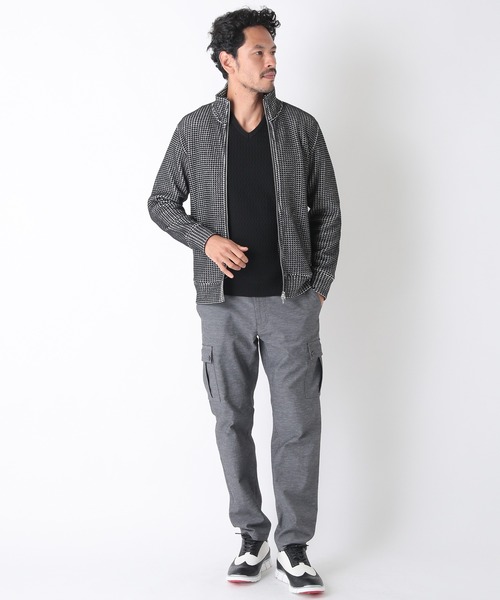 MEN'S BIGI(メンズビギ)の「ニットコンビカットソー(Tシャツ/カットソー・メンズ・ホワイト/ブラック/ブラウン・01/02/03)」の8枚目の写真