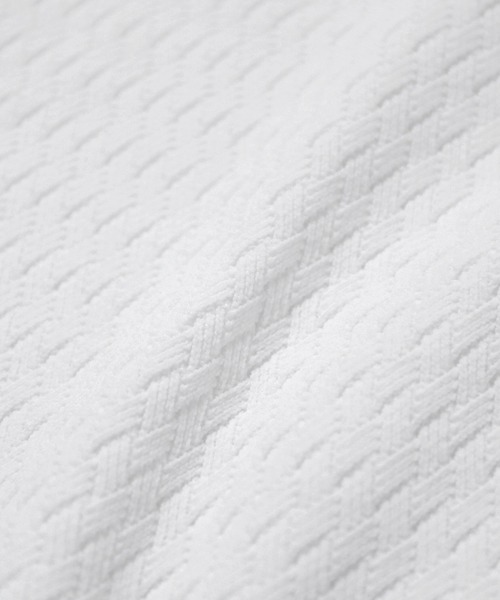 MEN'S BIGI(メンズビギ)の「ニットコンビカットソー(Tシャツ/カットソー・メンズ・ホワイト/ブラック/ブラウン・01/02/03)」の22枚目の写真