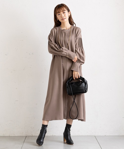 prose verse（プロズヴェール）の「フロント＆袖タックボタンシャツワンピ（シャツワンピース・レディース・ネイビー/ピンク/モカ/ホワイト系その他・MEDIUM）」の9枚目の写真