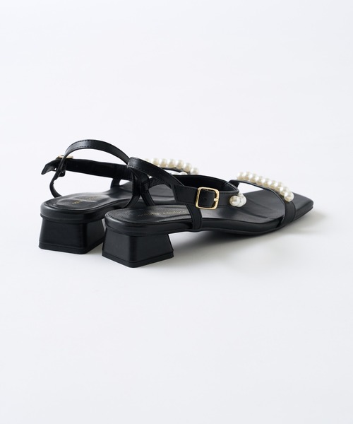 natural couture（ナチュラルクチュール）の「パールストラップサンダル（サンダル・レディース・ブラック/ベージュ/アイボリー・MEDIUM/LARGE）」の10枚目の写真