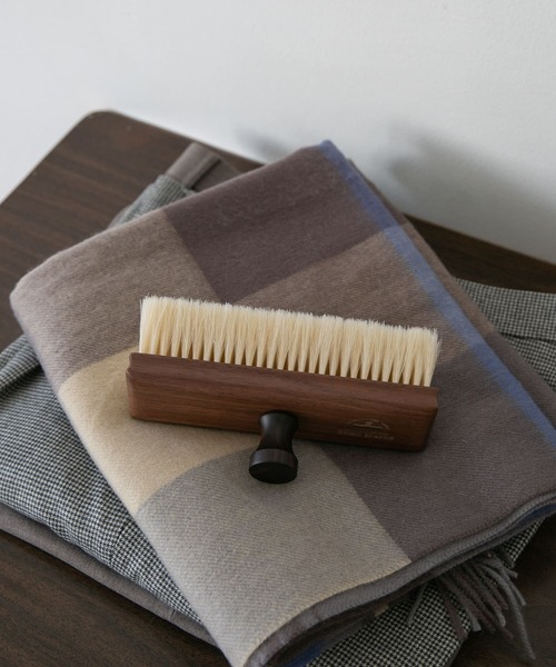 WEB/一部店舗限定』Shoji Works 四角い馬毛の洋服ブラシ（インテリア